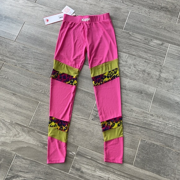 Authentic DELANI GRAPHIK Cheetah Leggings - Picture 4 of 12